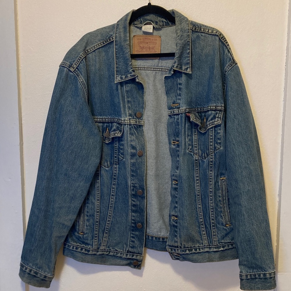 Levi's Relaxed Trucker Denim Jacket